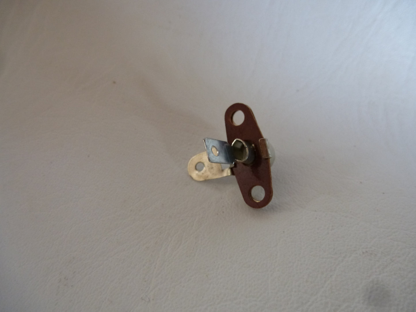 RCA chassis plug, Cinch “vintage”