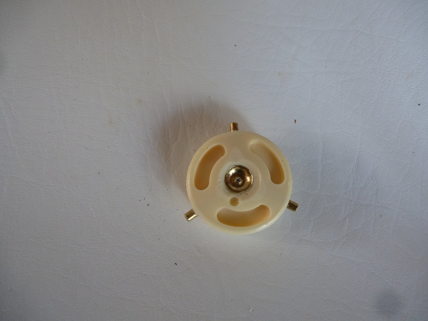 Bouchon pour logement à piles électrophone Teppaz Transit