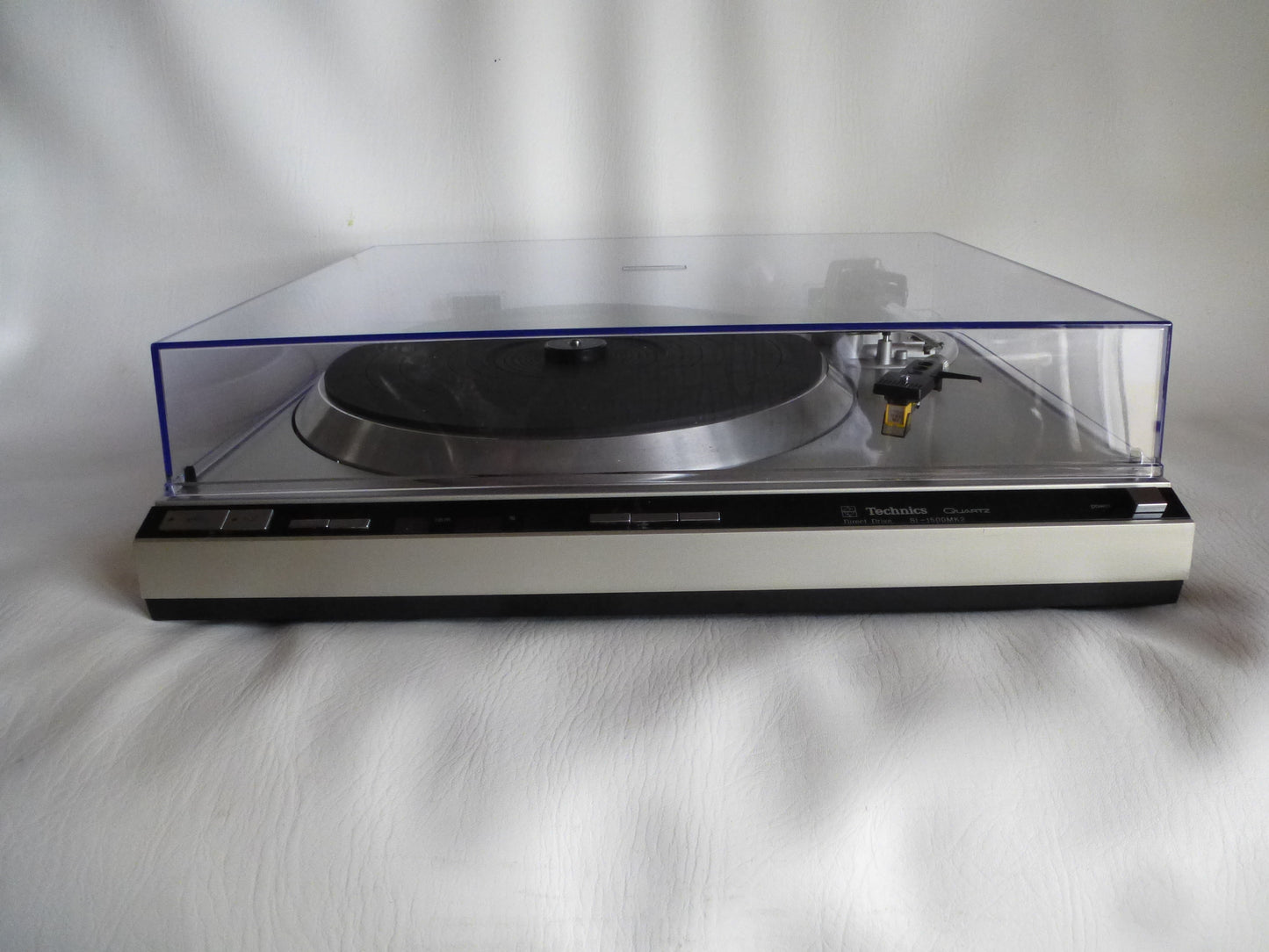 Technics SL-1500MK2 turntable
