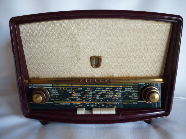 Poste radio à lampes Philips B4F70A » Bluetooth »