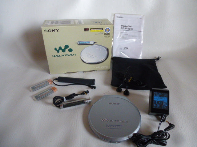 Walkman CD SONY D-EJ925 new!
