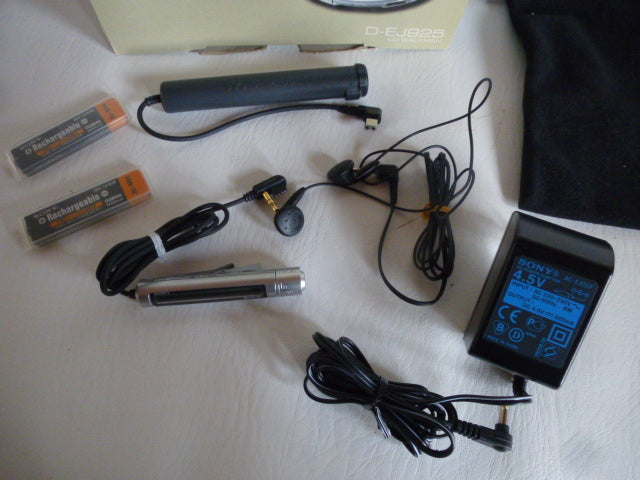 Walkman CD SONY D-EJ925 new!