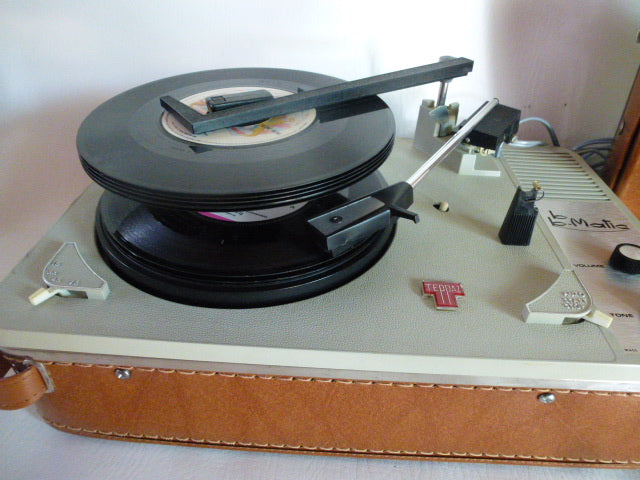 Teppaz BB-MATIC automatic changer record player