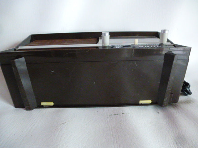 “Vintage” Optalix Studio “bluetooth” + FM table radio