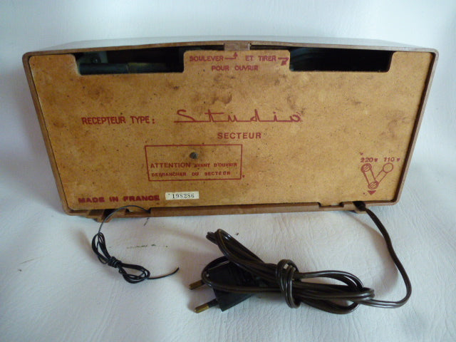 “Vintage” Optalix Studio “bluetooth” + FM table radio