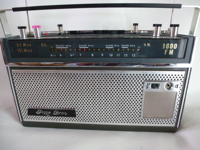 Pizon Bros 1600 FM “bluetooth” transistor radio