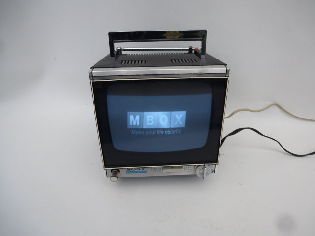 Téléviseur noir et blanc vintage Sony