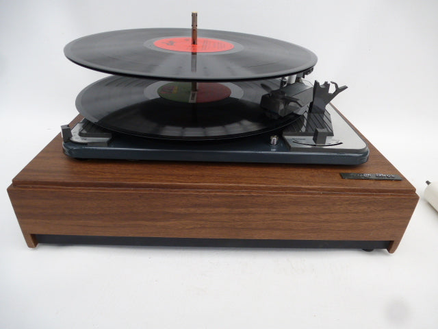 Pizon Bros / Dual automatic record player