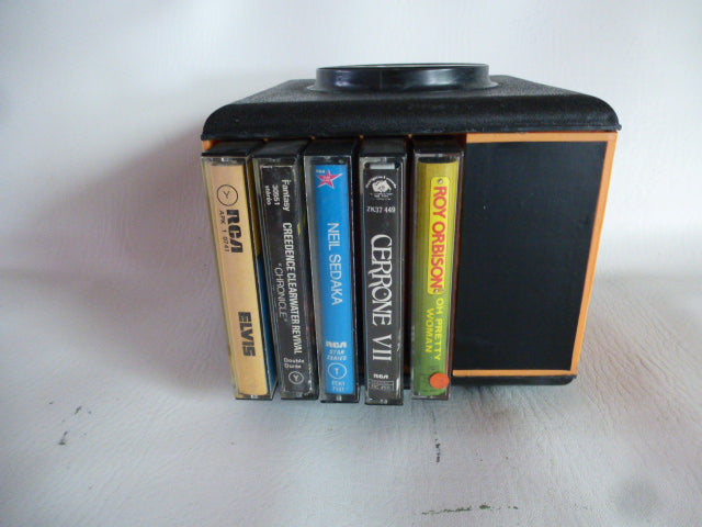 Tour de rangement pour cassettes audio