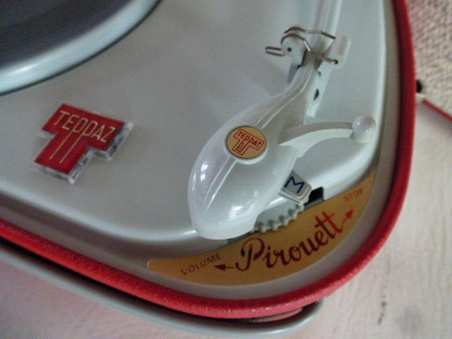 Electrophone « vintage » piles Teppaz Pirouett