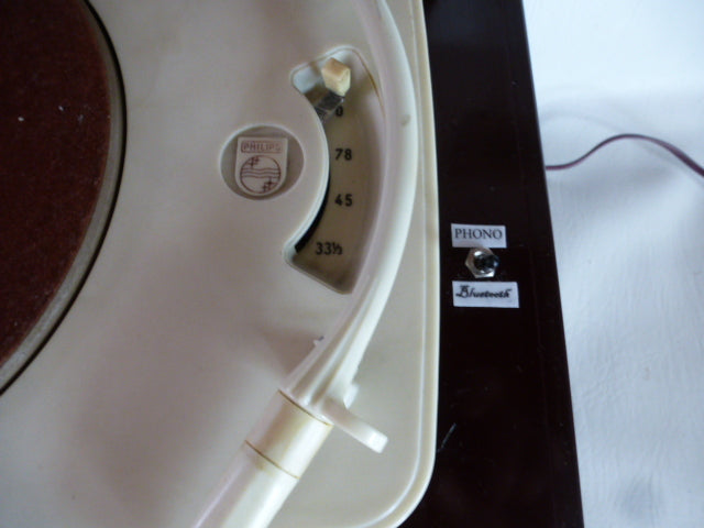 Combiné radio-tourne disque Philips équipé bluetooth