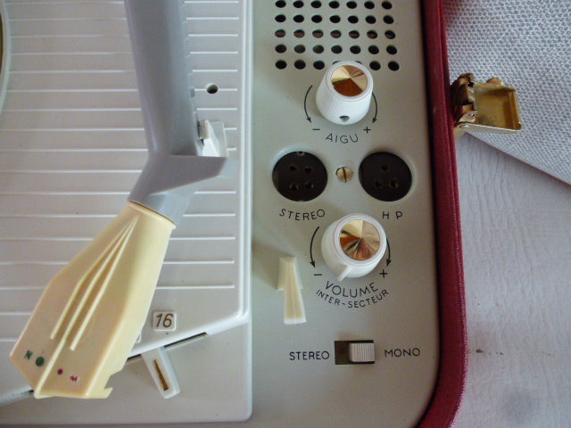 Radiola RA1124 vintage electrophone