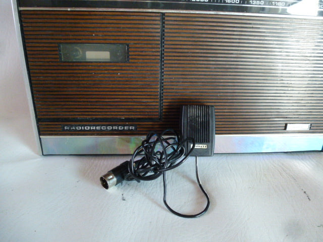 Radio cassette vintage Radiola RR432/28R