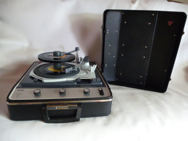 Teppaz 432 automatic changer record player