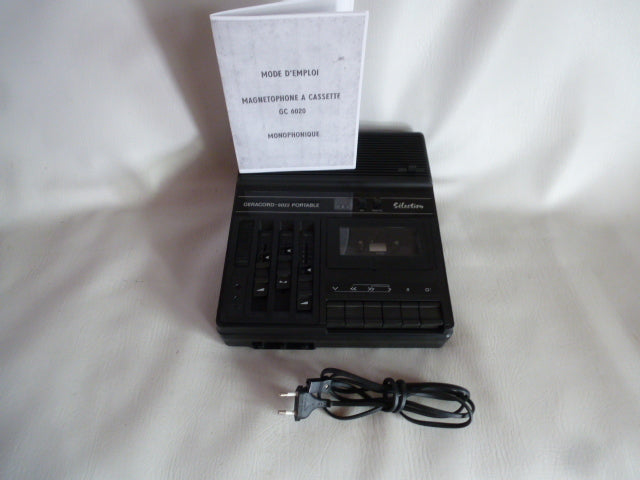 Magnétophone mono à cassettes RFT