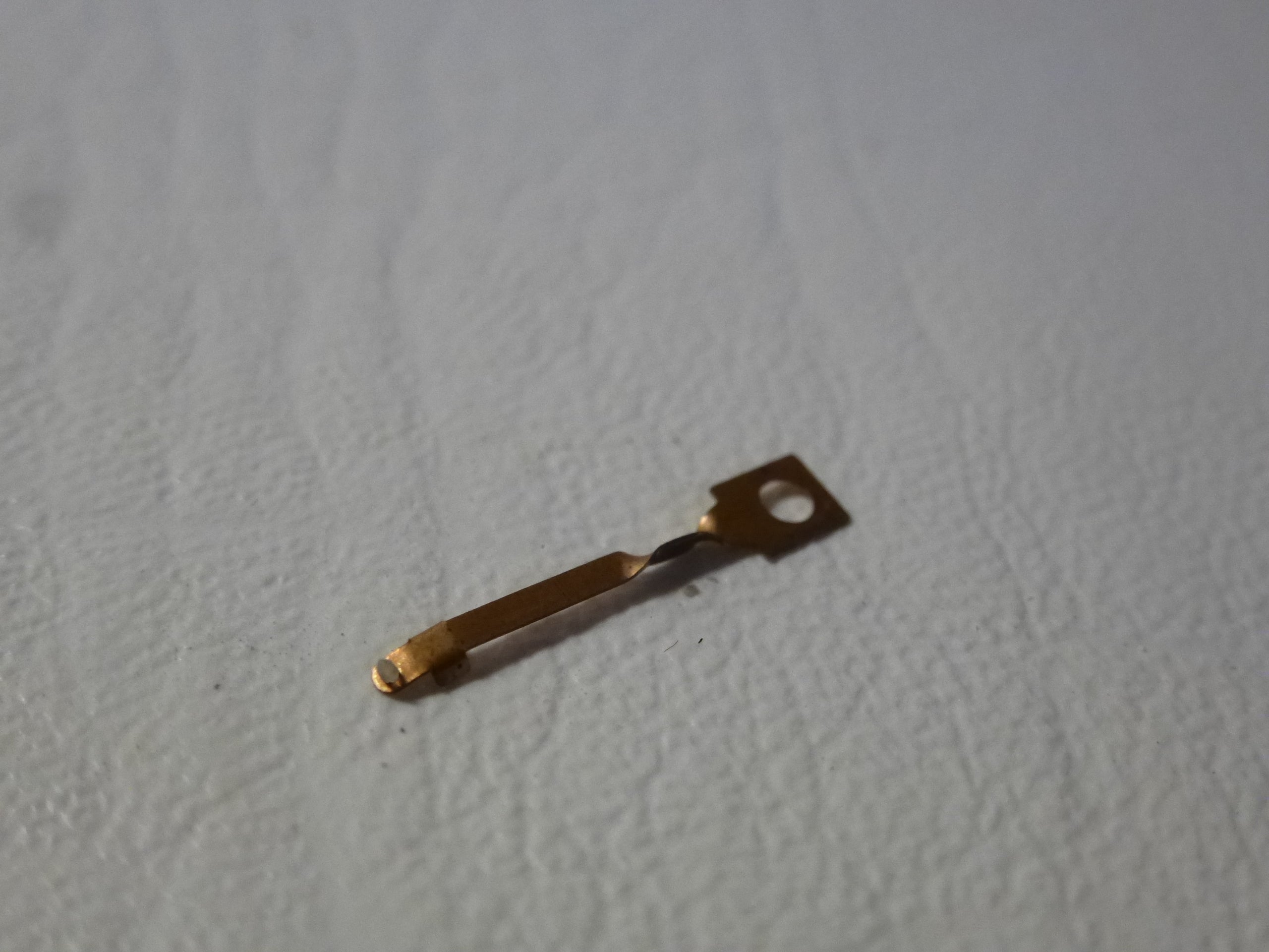Saphir de remplacement pour cellule Ronette - Electro Vintage Saphir de remplacement pour cellule Ronette - Electro Vintage