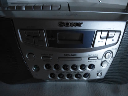 radio cassettes Cd sony CFD-S22L