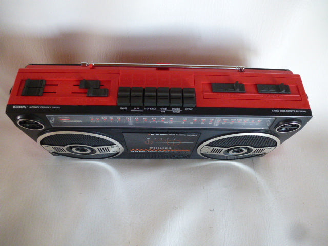 Radio cassettes stéréo Philips D8052 rouge et noir