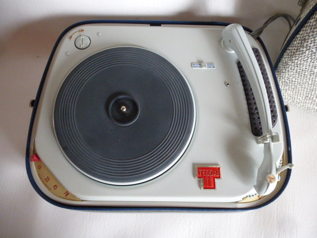 Teppaz oscar65 vintage tube record player