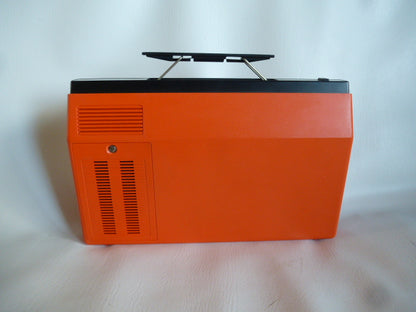 Radiola 22 AF270 battery/mains powered record player