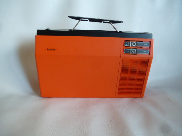 Radiola 22 AF270 battery/mains powered record player