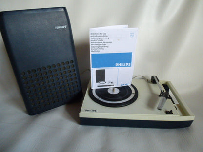 Philips 22GF103 Battery-Powered Record Player