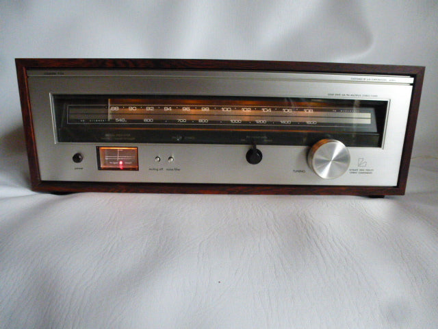 Luxman T-34 Analog Tuner