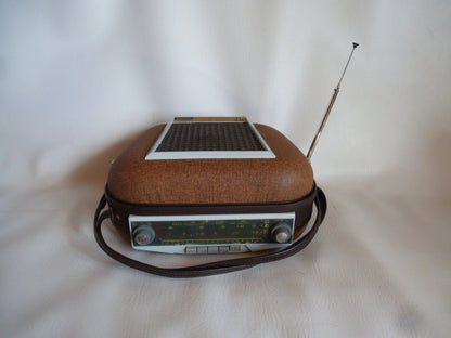 Combiné radio-tourne-disques Teppaz Transitradio 1+1+1+FM