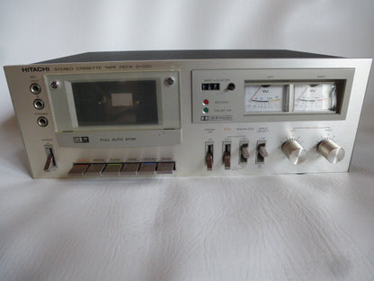 Hitachi D-220 cassette deck