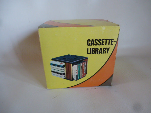 Tour de rangement pour cassettes audio