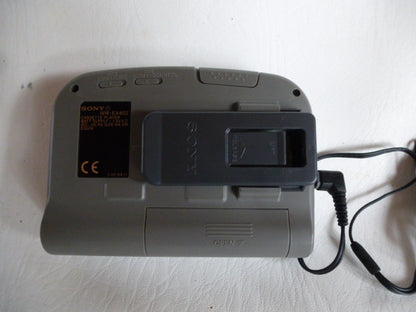 Sony Walkman WM-EX402. Neun !