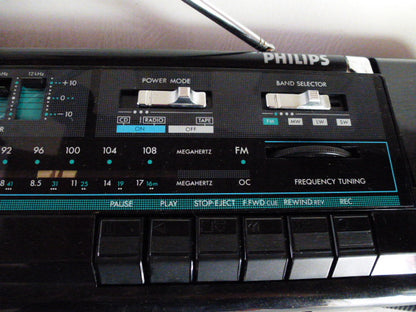 Radio cassette CD boombox « vintage » Philips D8884