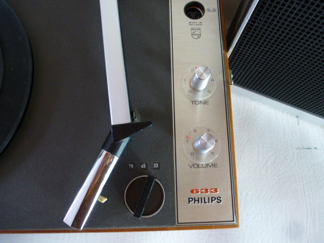 Philips 22GF633 Plattenspieler mit Batterie-/Netzbetrieb