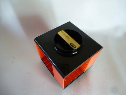 Tour de rangement pour cassettes audio