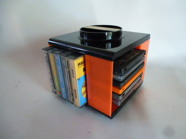 Tour de rangement pour cassettes audio