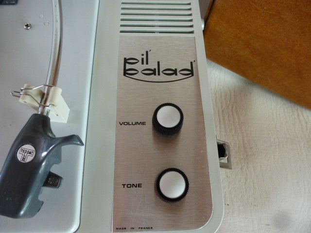Electrophone Teppaz modèle Pil Balad’