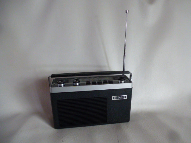 Optalix TO308 FM vintage radio brown