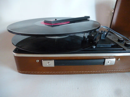 Electrophone à changeur automatique Teppaz TC MATIC 200