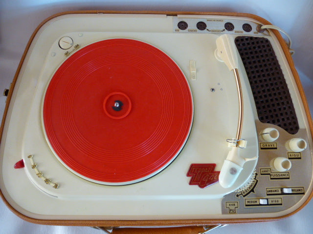 „Vintage“ Röhren-Stereo-Elektrophon 448 Teppaz