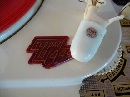 „Vintage“ Röhren-Stereo-Elektrophon 448 Teppaz