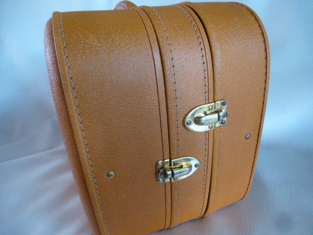 „Vintage“ Röhren-Stereo-Elektrophon 448 Teppaz