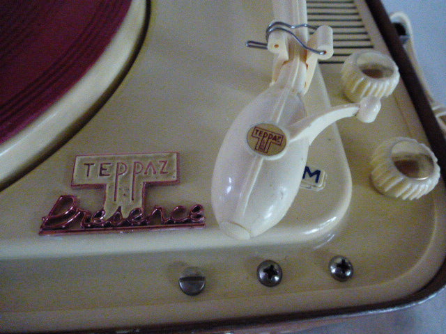Electrophone "vintage" Teppaz Présence P60