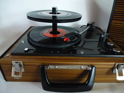 Electrophone à changeur automatique La Voix de son Maitre