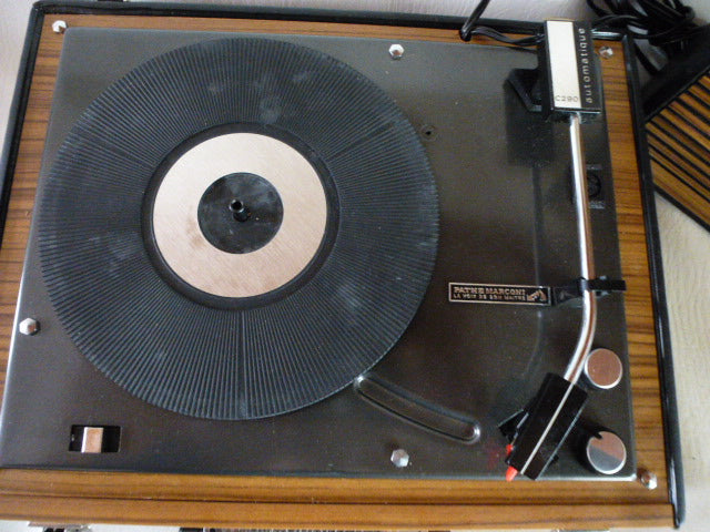 Electrophone à changeur automatique La Voix de son Maitre