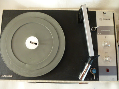 Electrophone à changeur automatique 11GF129 Philips