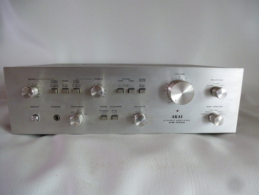 Akaï AM2400 type high fidelity amplifier 