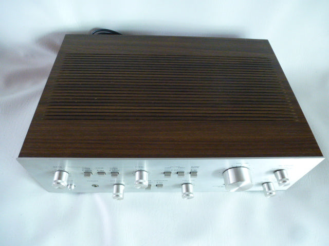 Akaï AM2400 type high fidelity amplifier 