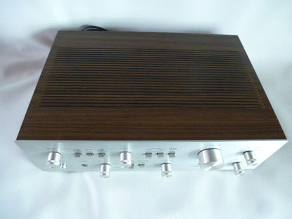 Akaï AM2400 type high fidelity amplifier 