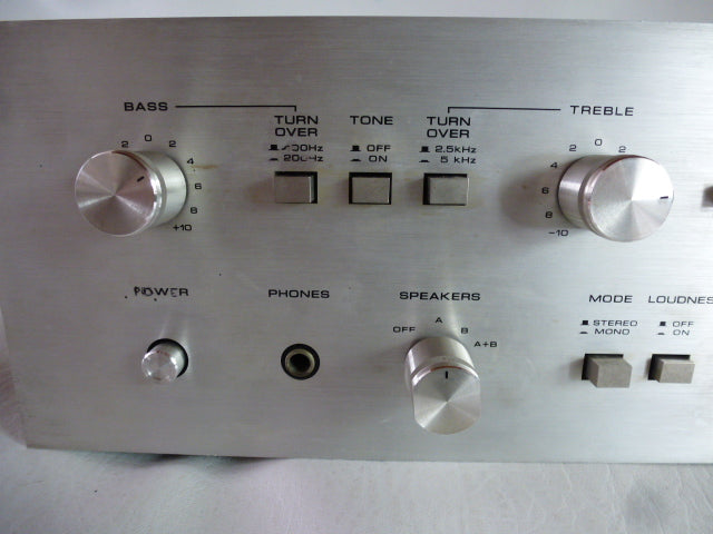 Akaï AM2400 type high fidelity amplifier 
