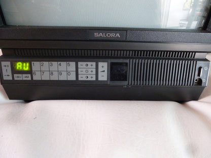 Vintage Salora 15L33 Colour Television
